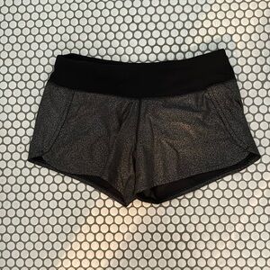 Lululemon size 6 Speed Up Shorts.